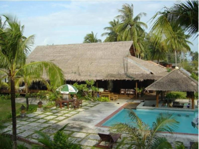 D'Coconut Island Resort Besar Island  Екстер'єр фото